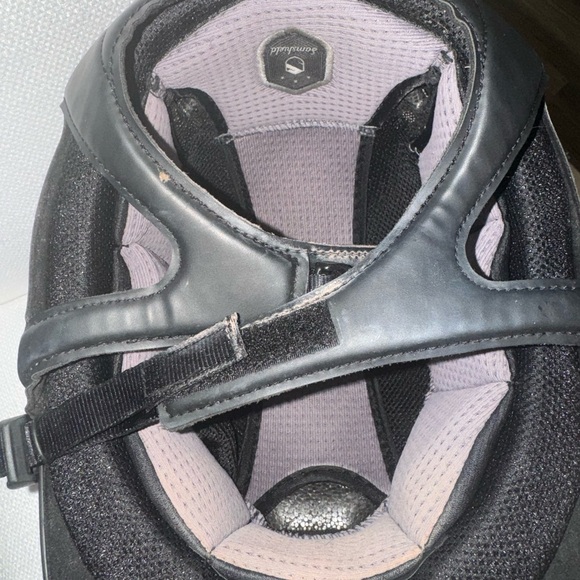 Samshield Helmet - great condition size 7 1/8! - Picture 5 of 6